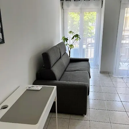 Joli Au Bord De *