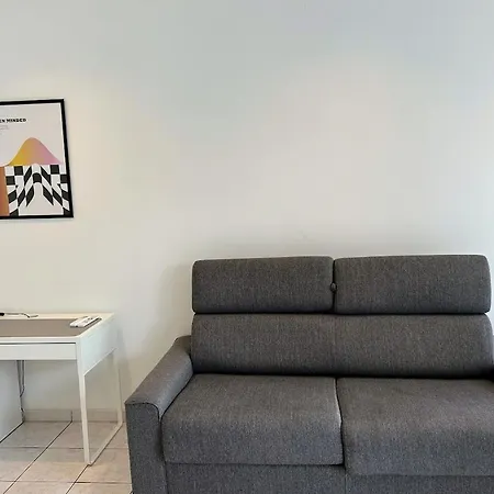 Joli Au Bord De Nice