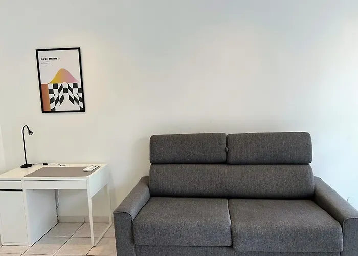 Joli Au Bord De Nice