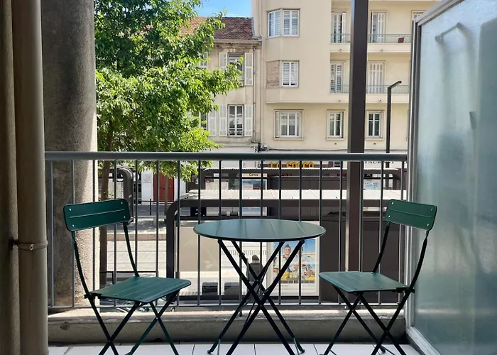 Joli Au Bord De Apartmán Nice